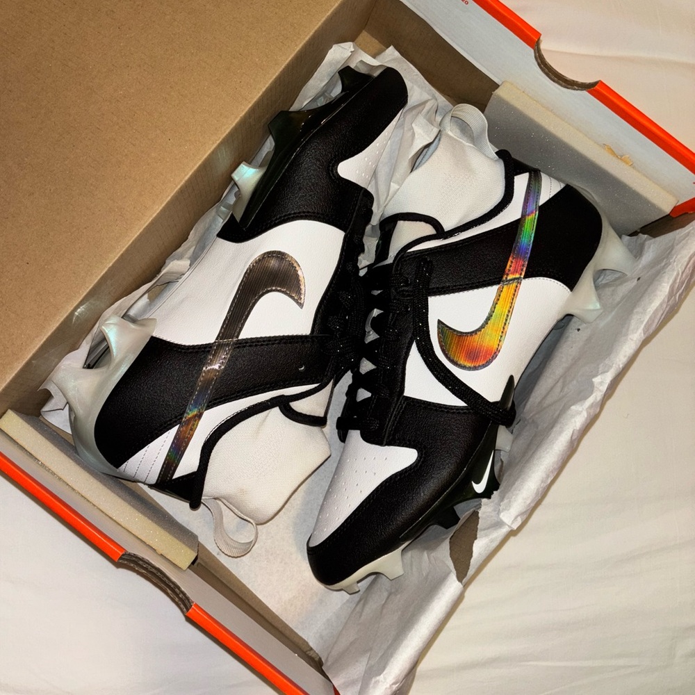 BRAND NEW IN BOX Nike Edge Panda Vapor Dunk Mens Cleats with Holographic Swoosh